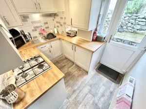 Photo 7- click for photo gallery